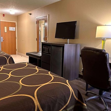 Super 8 By Wyndham Bellefontaine Hotel Kültér fotó