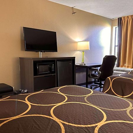 Super 8 By Wyndham Bellefontaine Hotel Kültér fotó