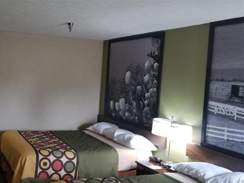 Super 8 By Wyndham Bellefontaine Hotel Kültér fotó