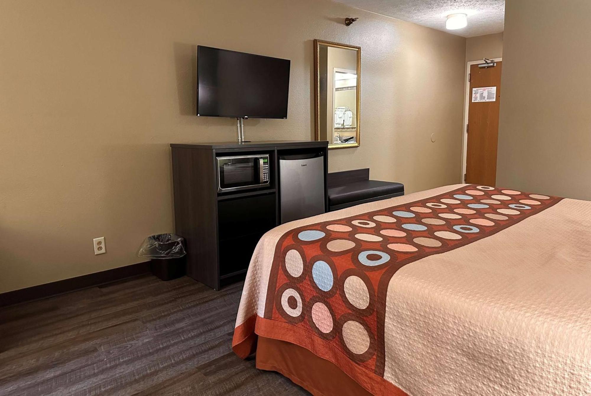 Super 8 By Wyndham Bellefontaine Hotel Kültér fotó