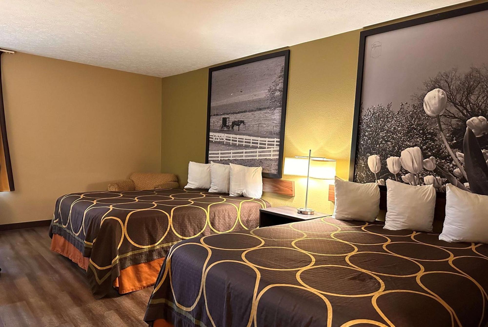 Super 8 By Wyndham Bellefontaine Hotel Kültér fotó