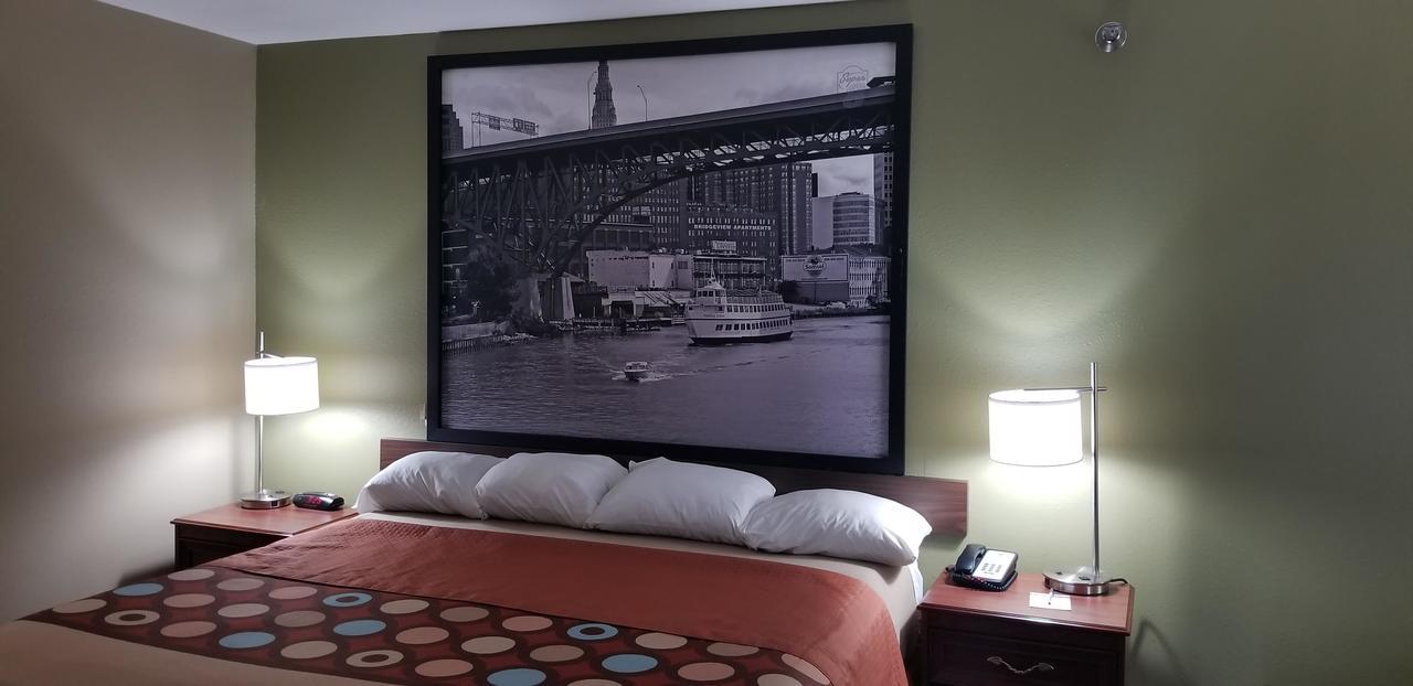 Super 8 By Wyndham Bellefontaine Hotel Kültér fotó