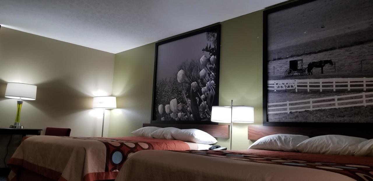 Super 8 By Wyndham Bellefontaine Hotel Kültér fotó