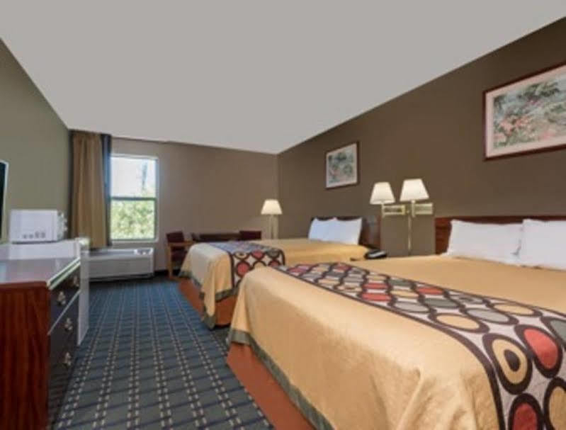 Super 8 By Wyndham Bellefontaine Hotel Kültér fotó